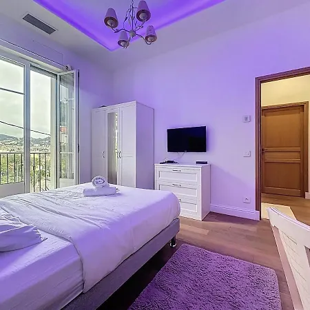 220m2 - Pool Villa, 4 Bedrooms, Hot Tub Канны