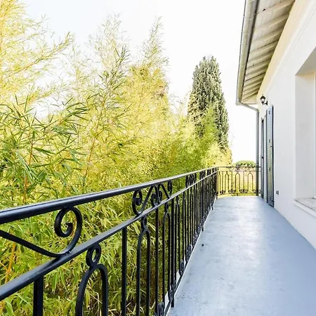 220m2 - Pool Villa, 4 Bedrooms, Hot Tub Канны